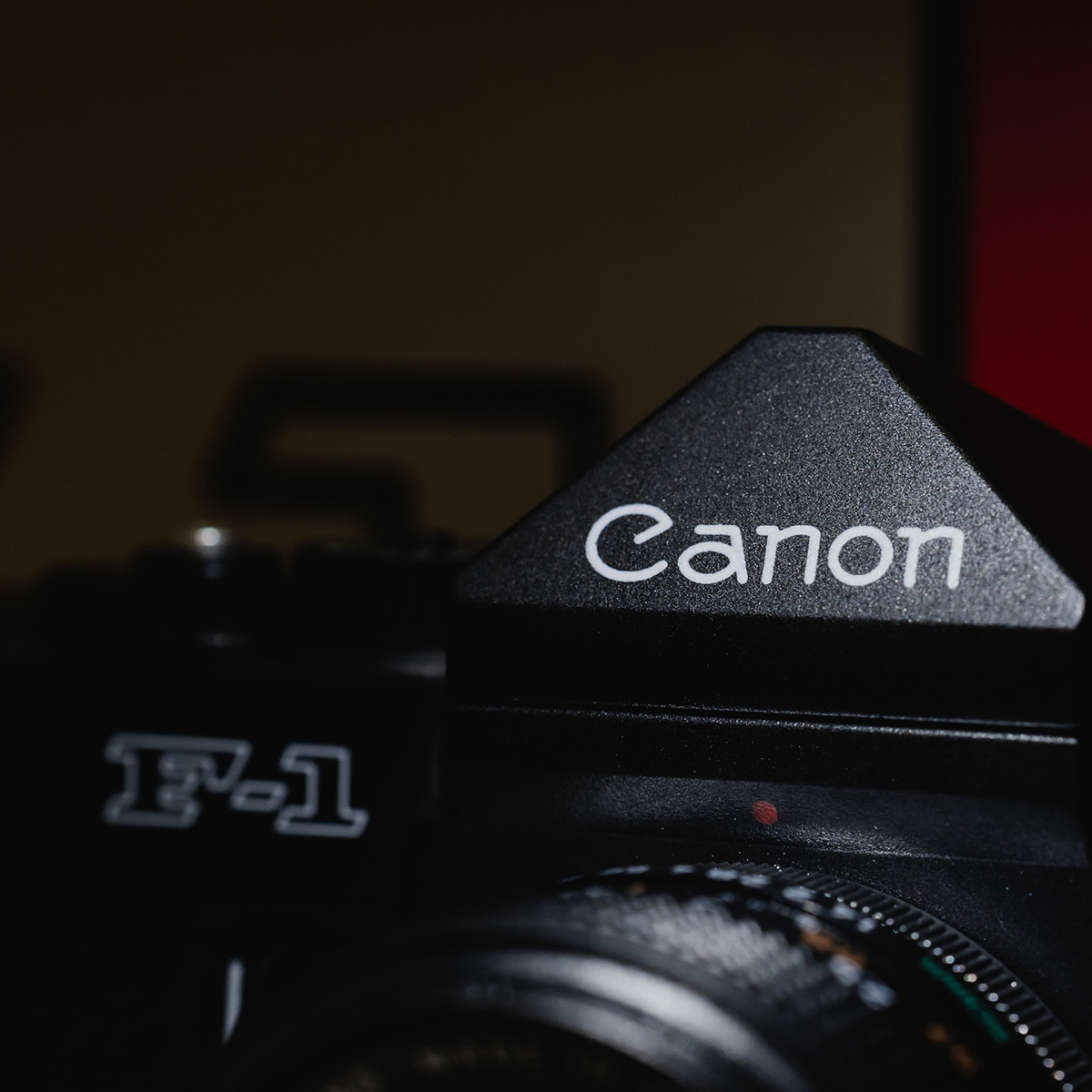 Canon F-1